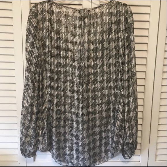 NWT White House Black Market Silk Sheer Blouse - Picture 6 of 12